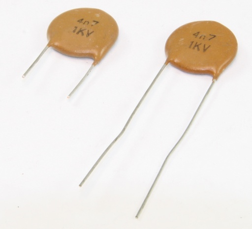 [137611] Keramisk kondensator 4.7nF, 1KV 1000V Z5U