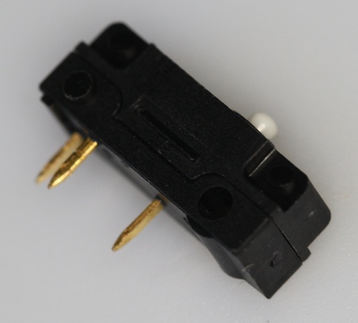 [138006] BURGESS MICROSWITCH, SPDT, PLUNGER ACTUATOR